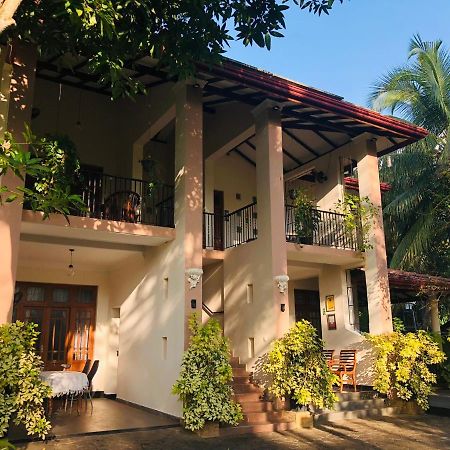 West Dene Bed & Breakfast Negombo Bagian luar foto