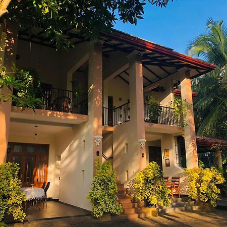 West Dene Bed & Breakfast Negombo Bagian luar foto