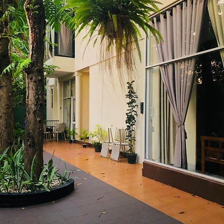 West Dene Bed & Breakfast Negombo Bagian luar foto