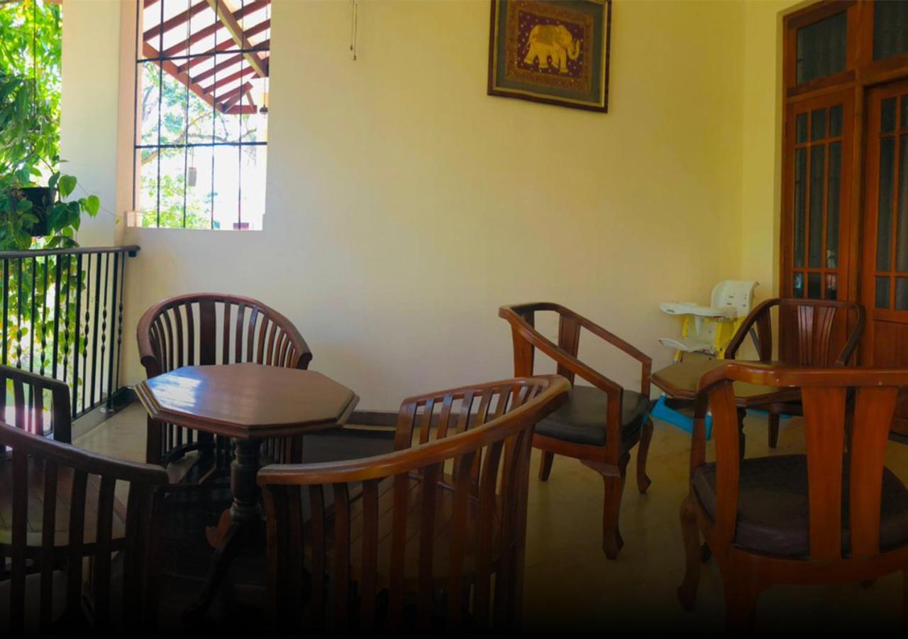 West Dene Bed & Breakfast Negombo Bagian luar foto