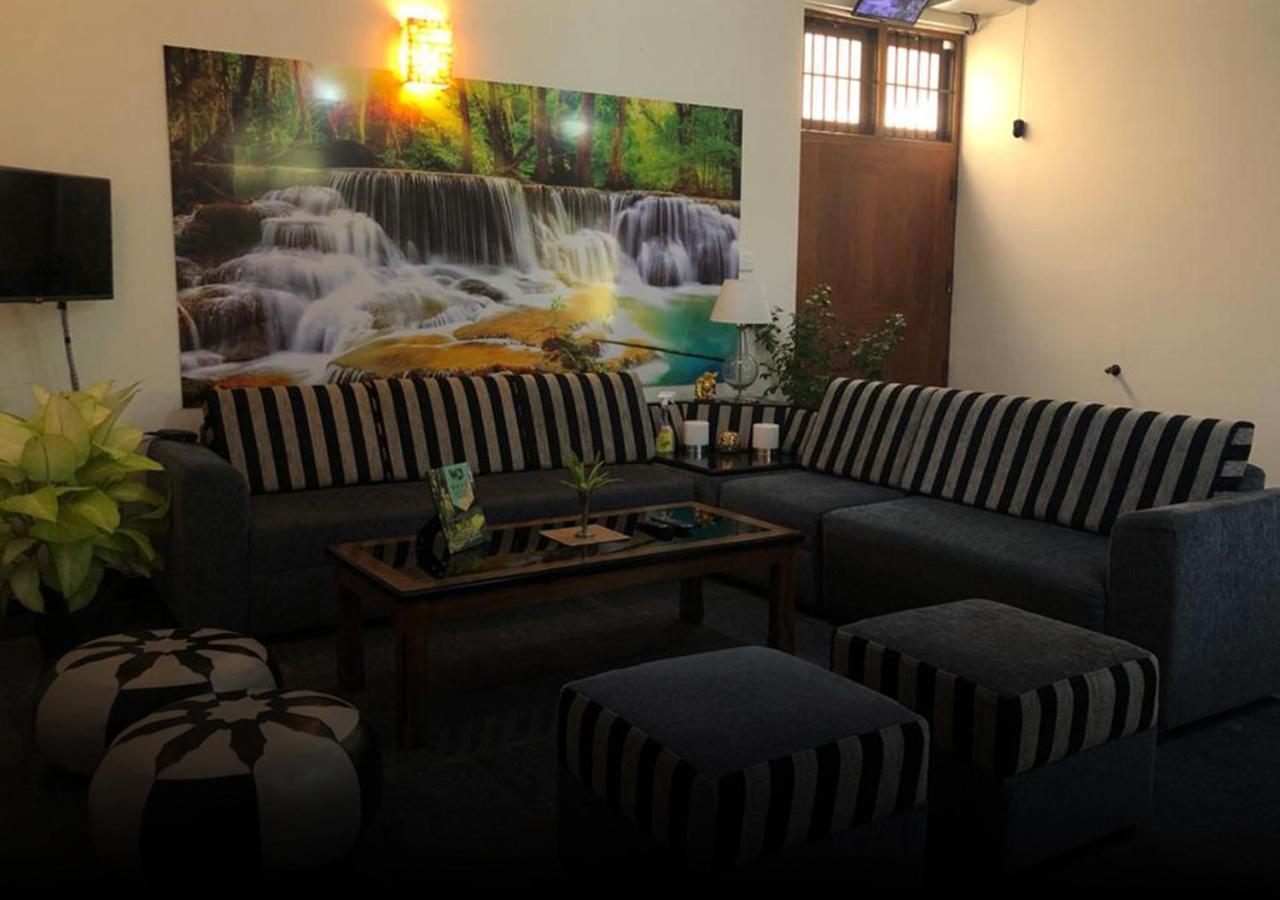 West Dene Bed & Breakfast Negombo Bagian luar foto