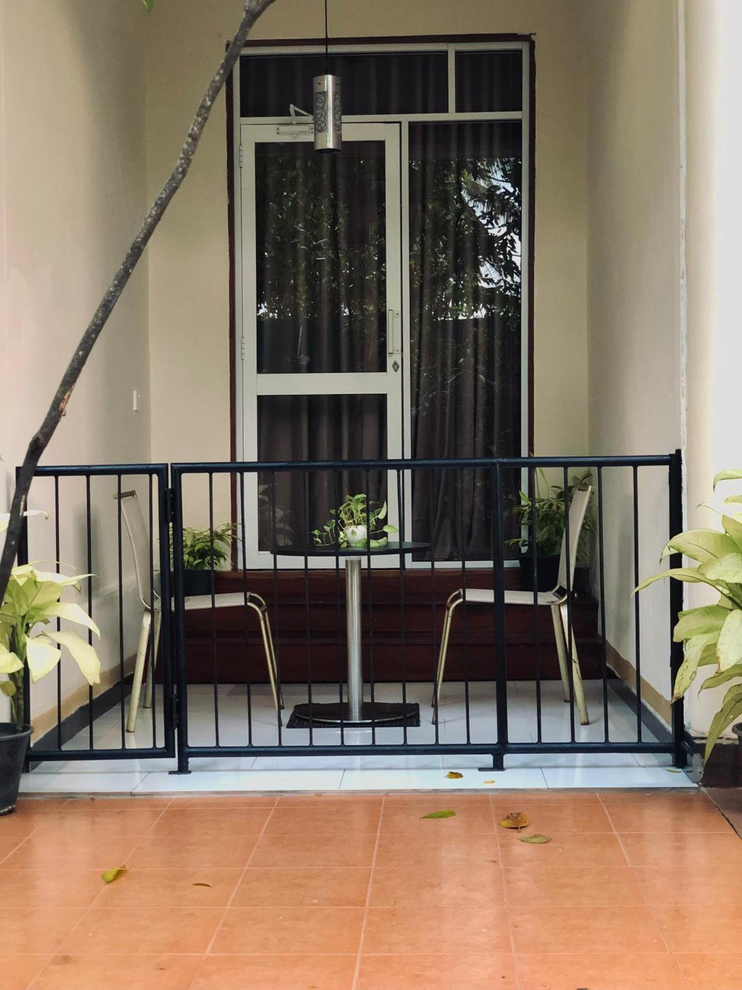 West Dene Bed & Breakfast Negombo Bagian luar foto