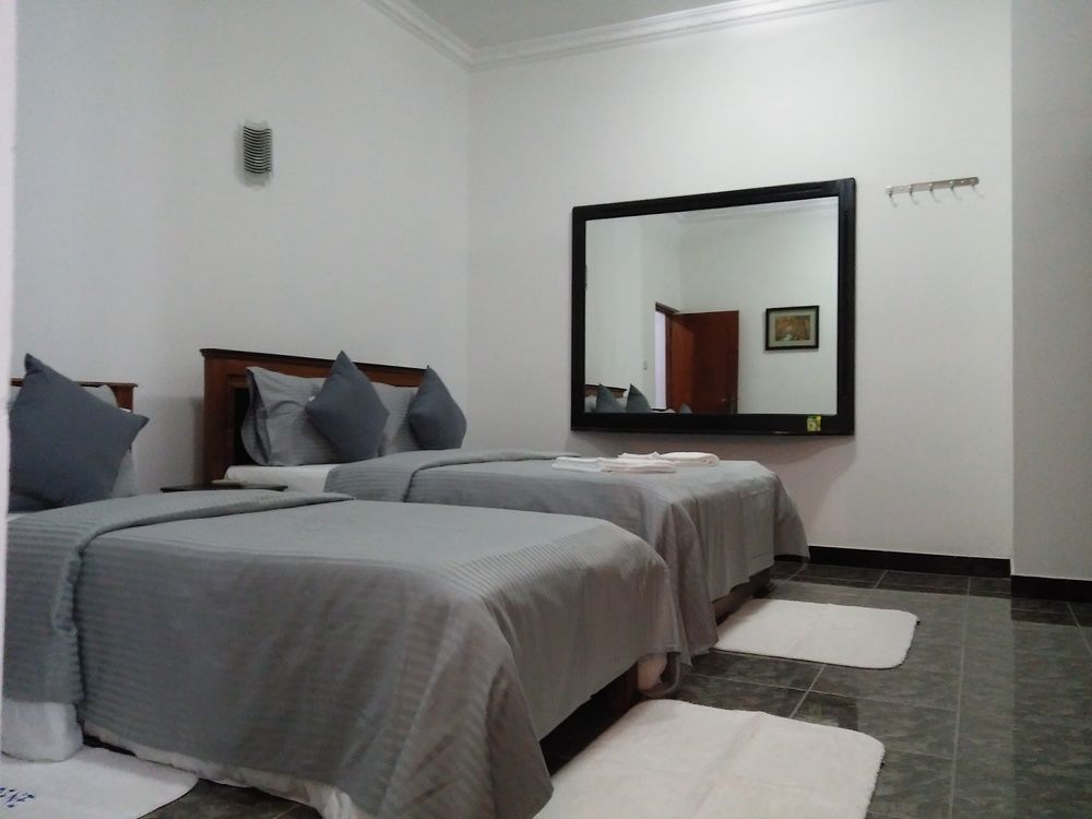 West Dene Bed & Breakfast Negombo Bagian luar foto
