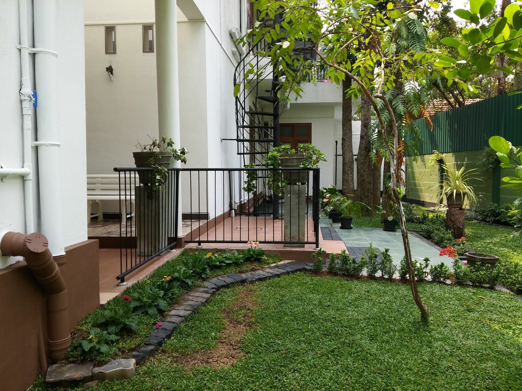 West Dene Bed & Breakfast Negombo Bagian luar foto